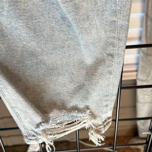 American Eagle distressed jeans size 16 Short - Picture 4 of 8